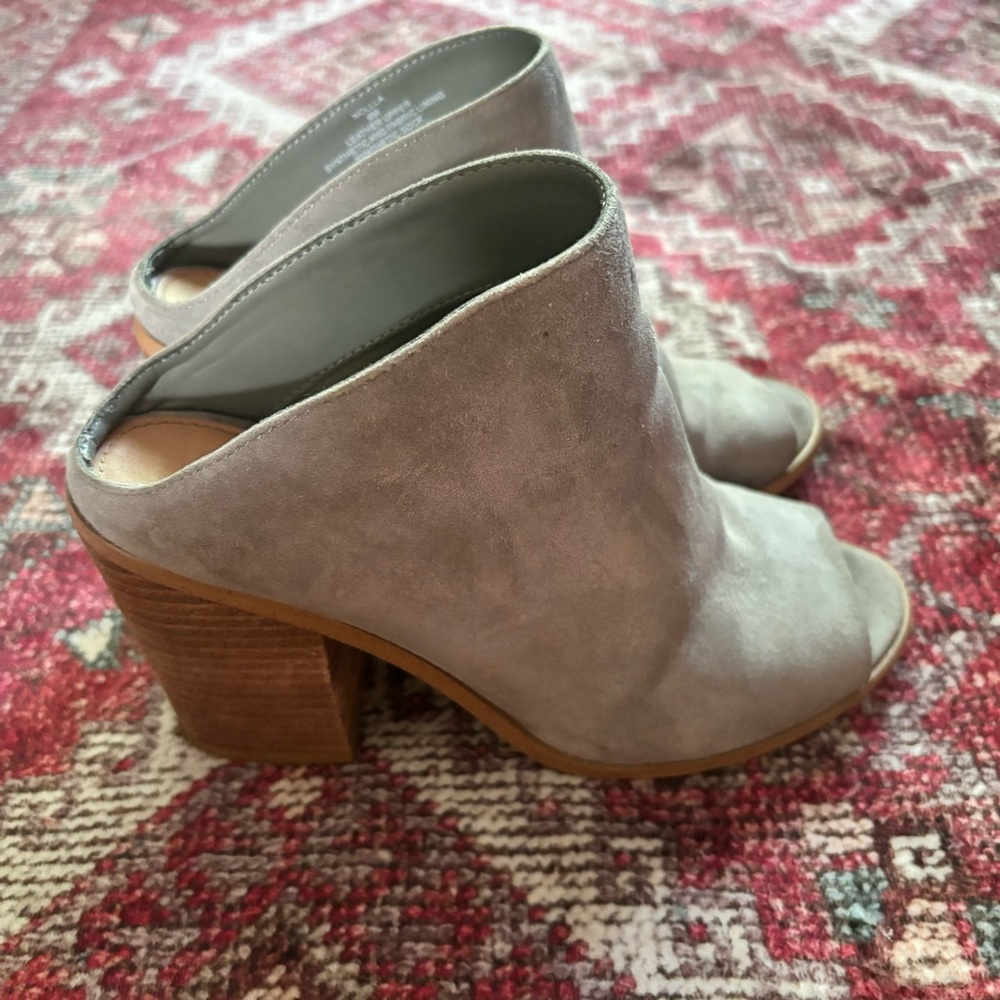 Steve Madden Nolla Suede Mule in Gray size 6M - Picture 9 of 9
